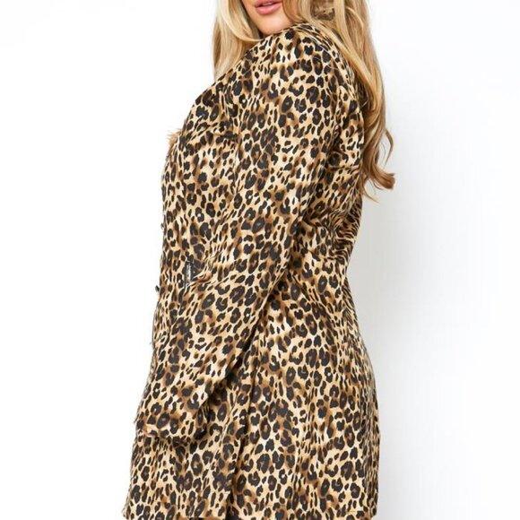 Plus Size Women Leopard Babe Notch Collar Zip Up - Picture 3 of 7